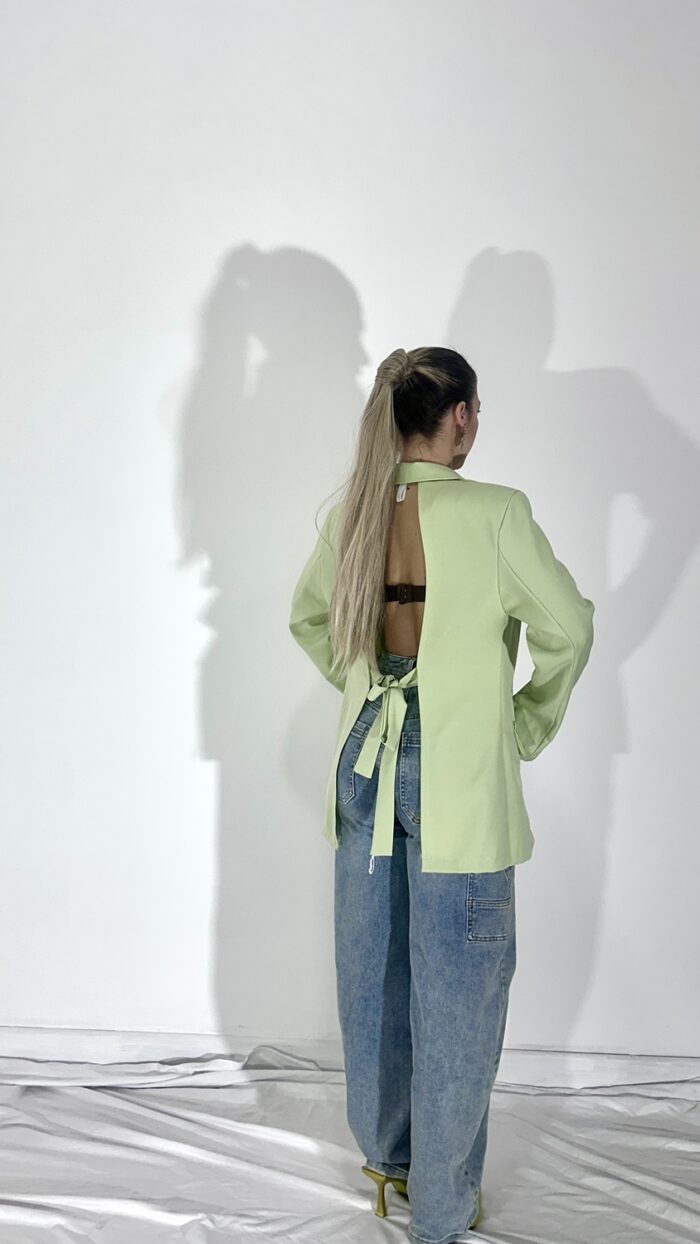 Blazer LEVANA